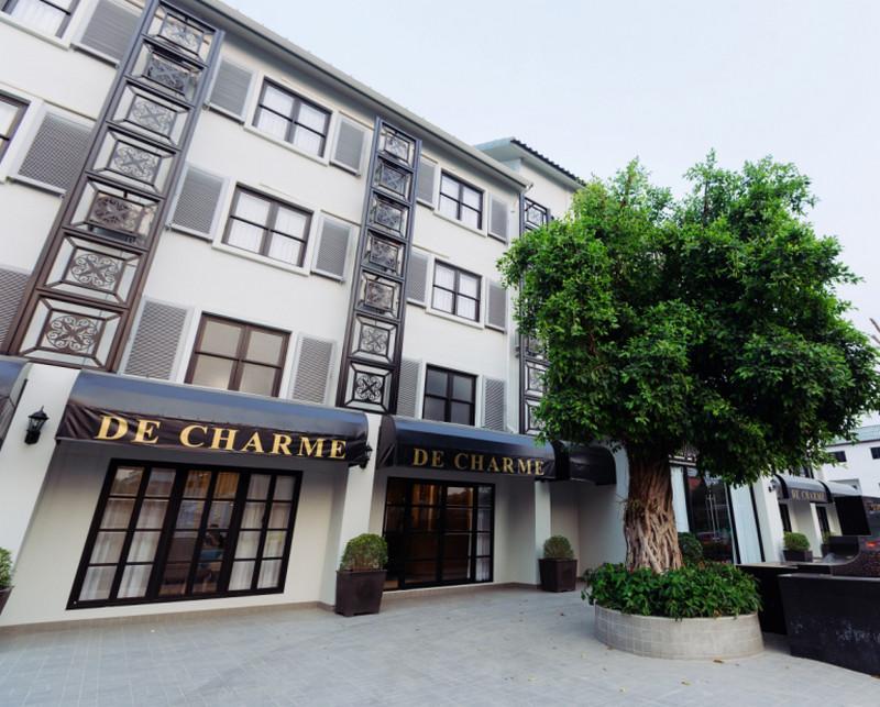 Decharme Hotel-Sha Plus Чиангмай Экстерьер фото